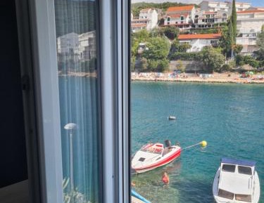 Studio Apartment with Sea View