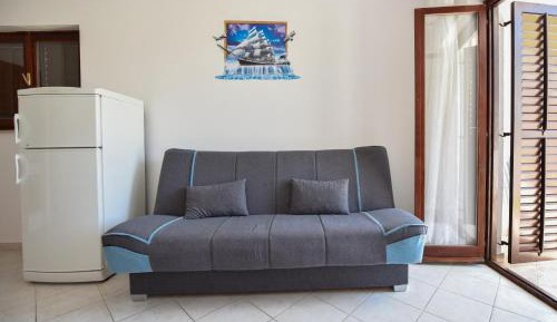 One-Bedroom Apartment with Terrace and Sea View