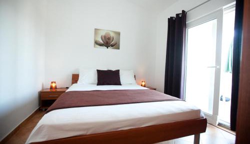 One-Bedroom Apartment with Balcony (4 Adults)
