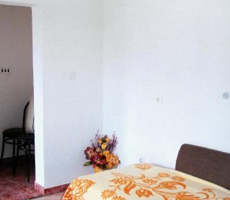 One-Bedroom Apartment with Terrace