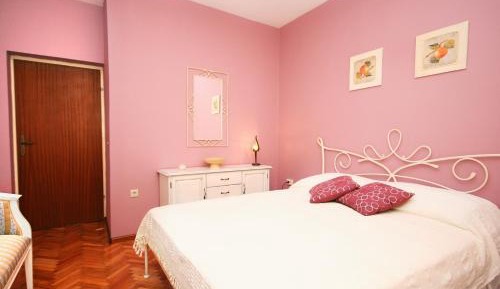 Two-Bedroom Apartment with Terrace and Sea View