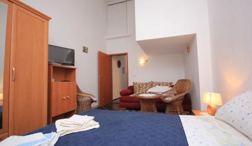 One-Bedroom Apartment with Balcony and Sea View