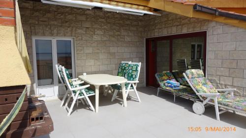 Apartment with Terrace