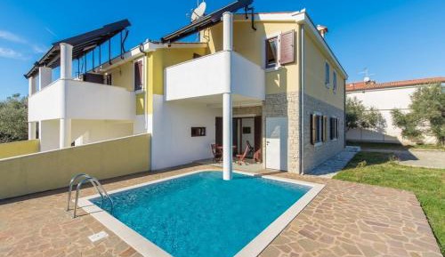 Superior Villa