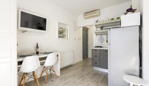 Studio with Balcony