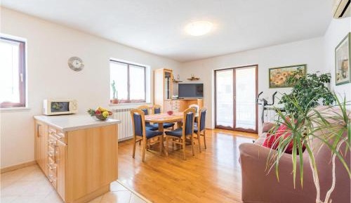 Three-Bedroom Vacation Home 