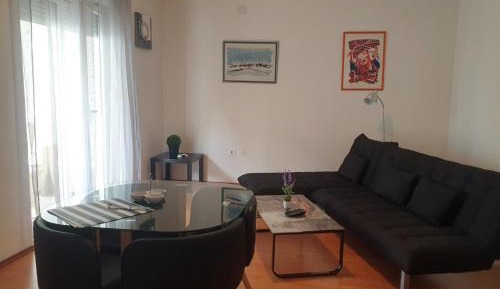 Apartment with Garden View