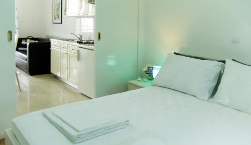 Two-Bedroom Apartment with Balcony (4 Adults)