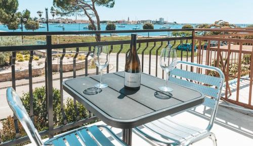 Deluxe Twin Room with Sea View