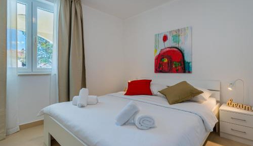 One-Bedroom Apartment with Terrace