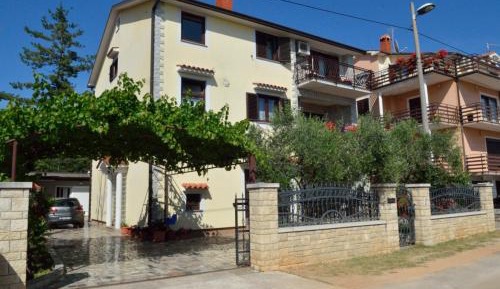 Apartment with Terrace