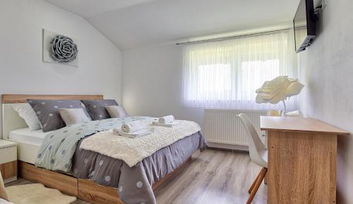 Deluxe Double Room with Extra Bed