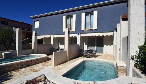 Six-Bedroom Villa 