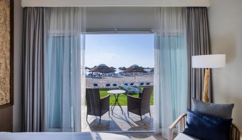 Ocean Front Room with Terrace -  Twin Beds