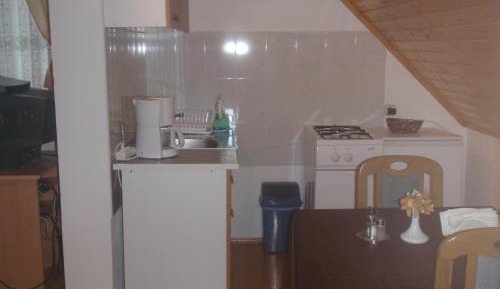 Studio (2 Adults)