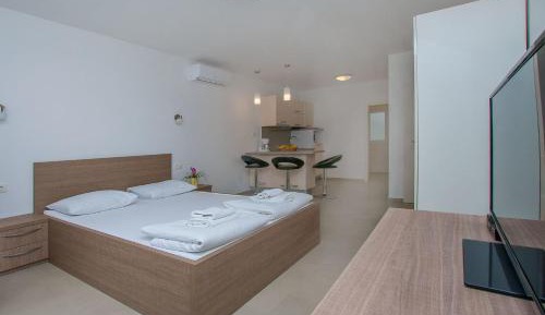 Studio - Ground Floor