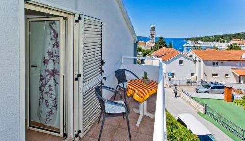 One Bedroom Apartment with Balcony
