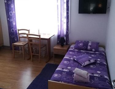 Twin Room with Bathroom