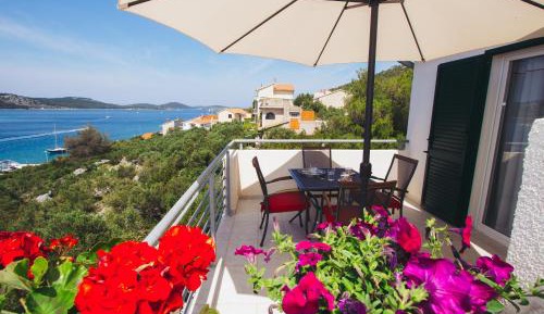 Apartment with Terrace
