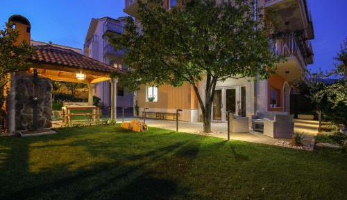 Apartment with Terrace
