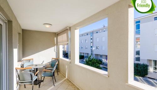 One Bedroom Apartment with Terrace