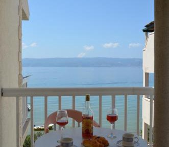 Studio with Balcony and Sea View