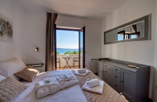 Diklo Villa | Villa Sonik