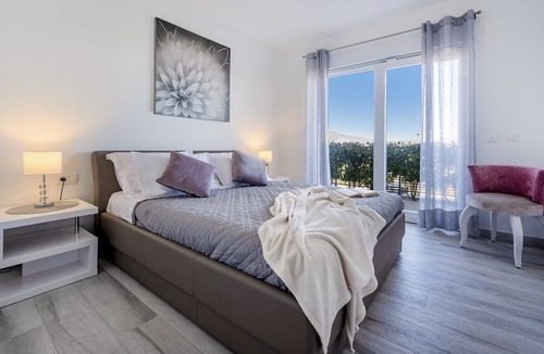 Lumbarda Villa | Villa Lumbarda - Four Bedroom Villa, Sleeps 8