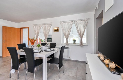 Kraljevec Sesvetski House | Nice Home in Glavnica Gornja With Outdoor Swimming Pool, Sauna and 3 Bedrooms
