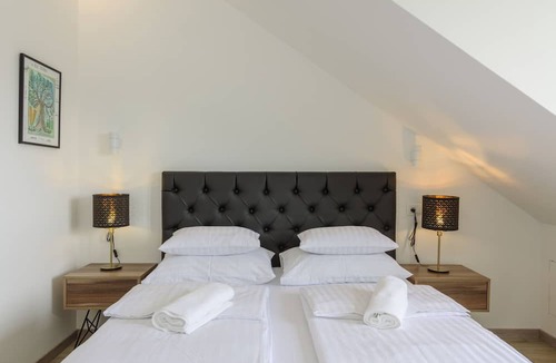 Trogir Hotel | Villa White