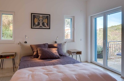 Prvic Luka Villa | Spacious Hillside Villa Ideal for Group Holiday