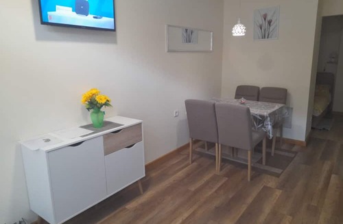 Krapina Apartment | T & P- 200m From Centar City - SA1