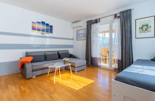 Cres Apartment | Holiday apartment Kristian