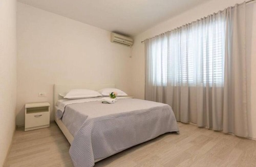 Istok Apartment | Apartment Tattoo - modern & free parking: A6(2+1) - Makarska, Riviera Makarska, Croatia