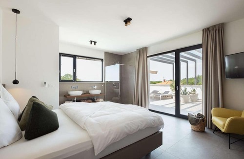 Fuskulin House | 4 bedroom accommodation in Fuskulin