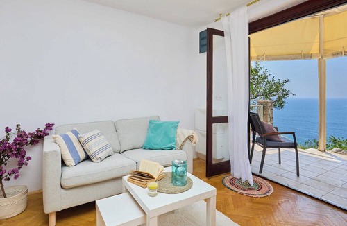 Lozica Apartment | Sunset Oasis