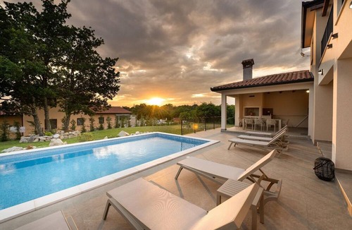 Presika House | Holiday house Labin for 8 - 9 persons with 4 bedrooms - Holiday house