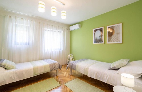 Srinjine Villa | Amazing Home in Zrnovnica With Outdoor Swimming Pool, Wifi and 3 Bedrooms