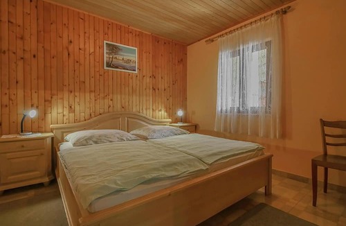 Brulo Apartment | Amazing Apartment in Porec With Wifi and 2 Bedrooms