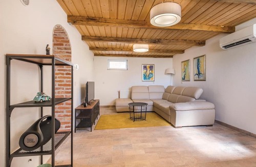 Zagreb House | Amazing Home in Zagreb With Outdoor Swimming Pool, Wifi and Outdoor Swimming Pool