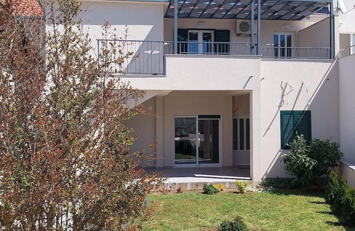 Murter Apartment | Beach apartment Ana with sea view, garden, bbq
