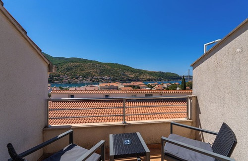 Mokosica Apartment | Apartment Majer