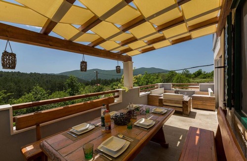 Muc House | Historic stone villa Heaven for 11 persons