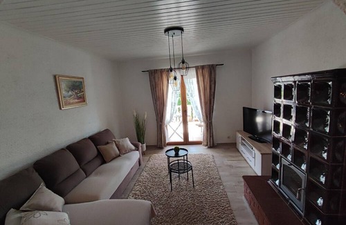 Municipality of Posedarje House | Pleasant House in Posedarje with Large Garden