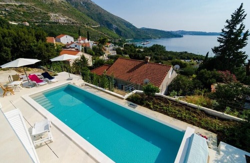 Plat Villa | Marvellous Cavtat Villa | Five Bedrooms | Villa Orlando | Private Pool | Stunning Sea Views