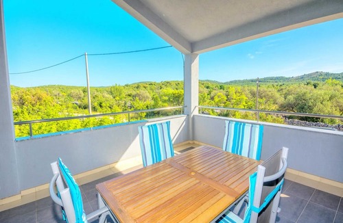 Tisno House | Holiday Home Marinela