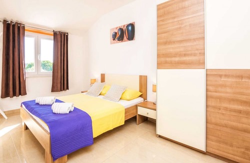 Tisno House | Holiday Home Marinela