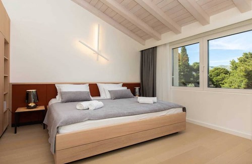 Cavtat Villa | Luxury Villa Elle - top of the line luxurious villa on the beach in Cavtat