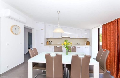 Stomorska Villa | Star - With Swimming Pool - A6