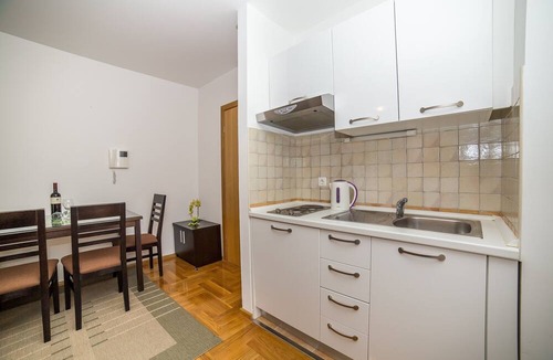 Zelenka Apartment | One bedroom apartment in Makarska A2